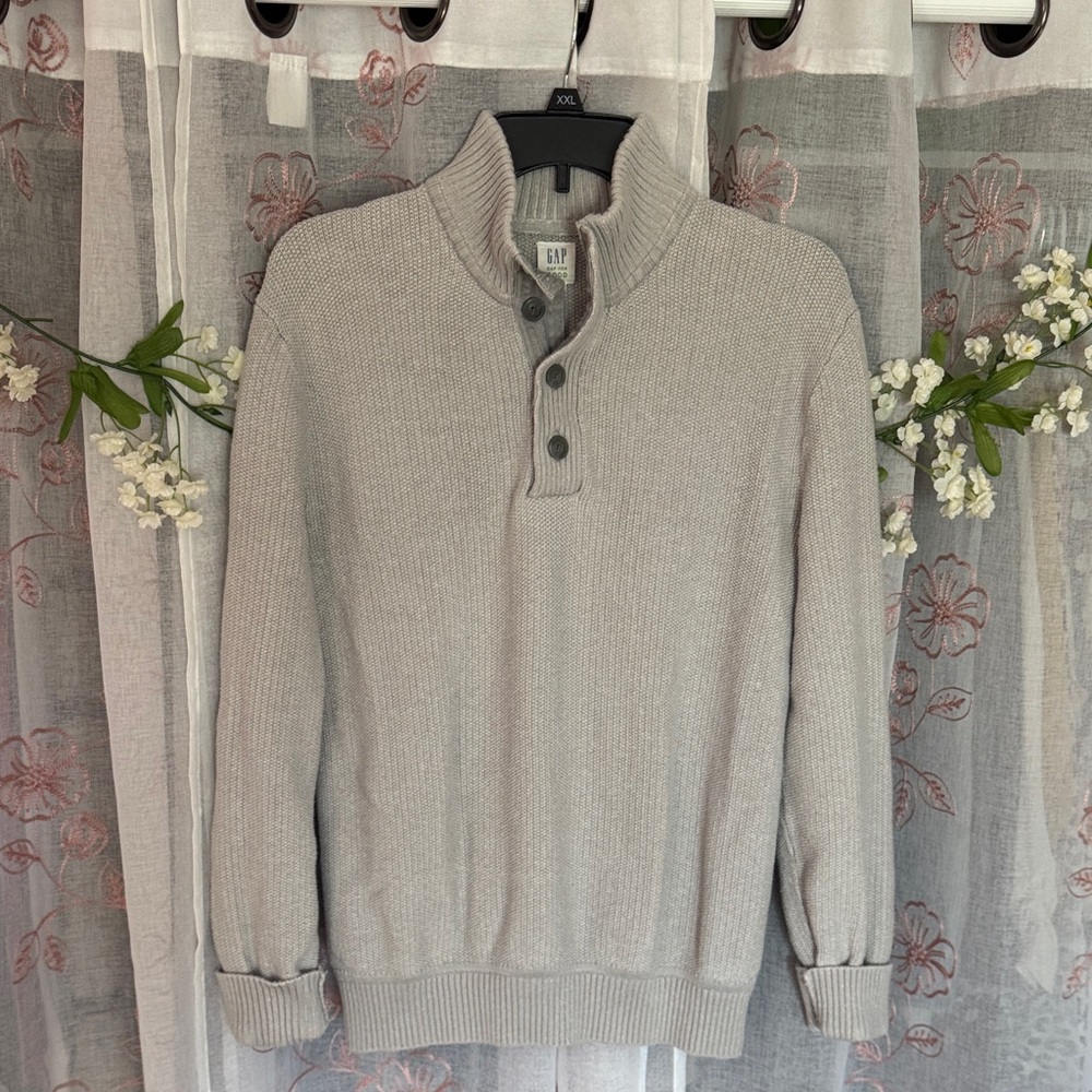 GAP Pullover Mock Neck Light Gray Sweater